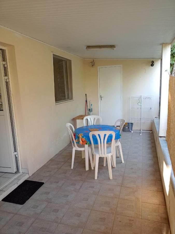 Charmant Appartement Verdoyant Le Morne-Vert Exteriör bild