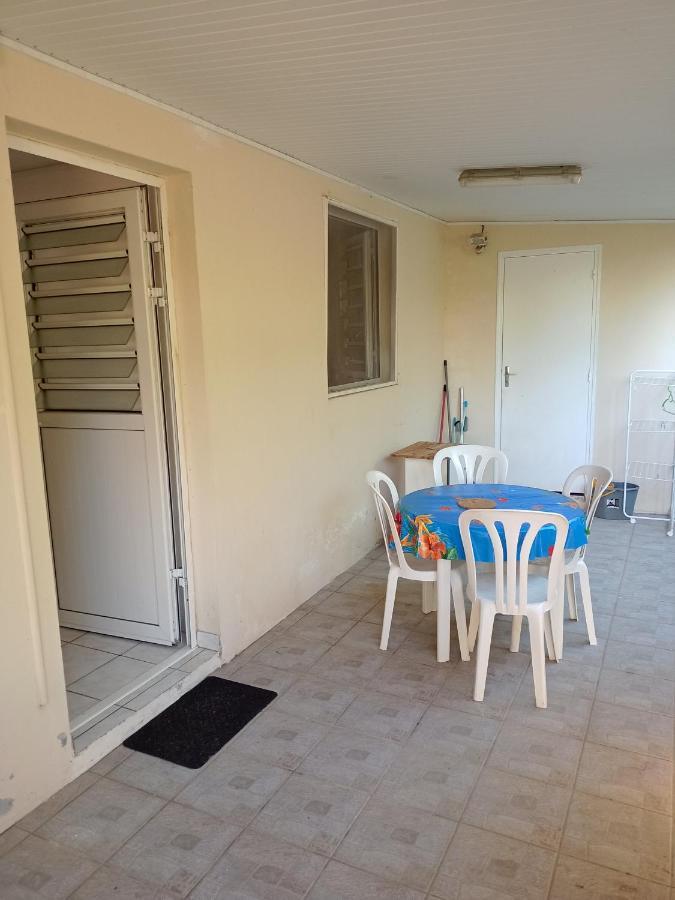 Charmant Appartement Verdoyant Le Morne-Vert Exteriör bild